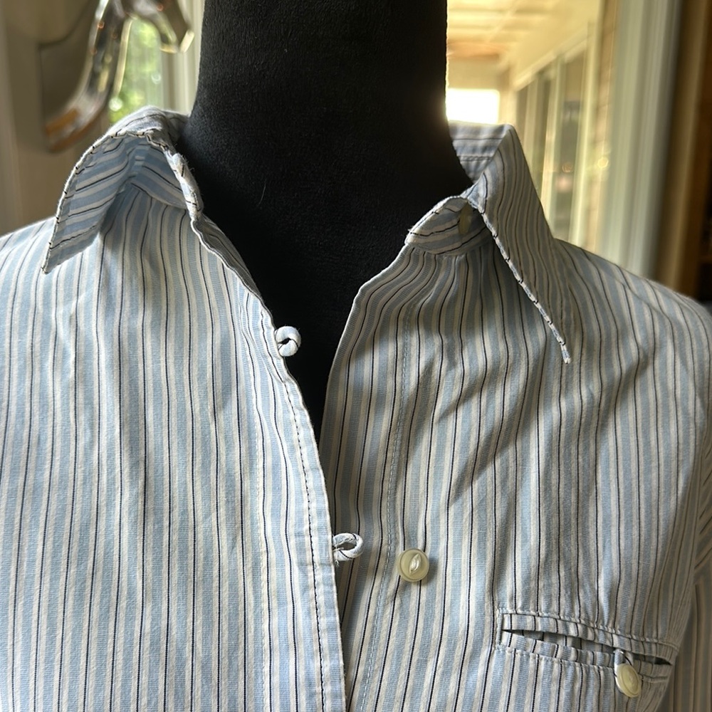 Ralph Lauren Blue and White Casual Button Down Shirt